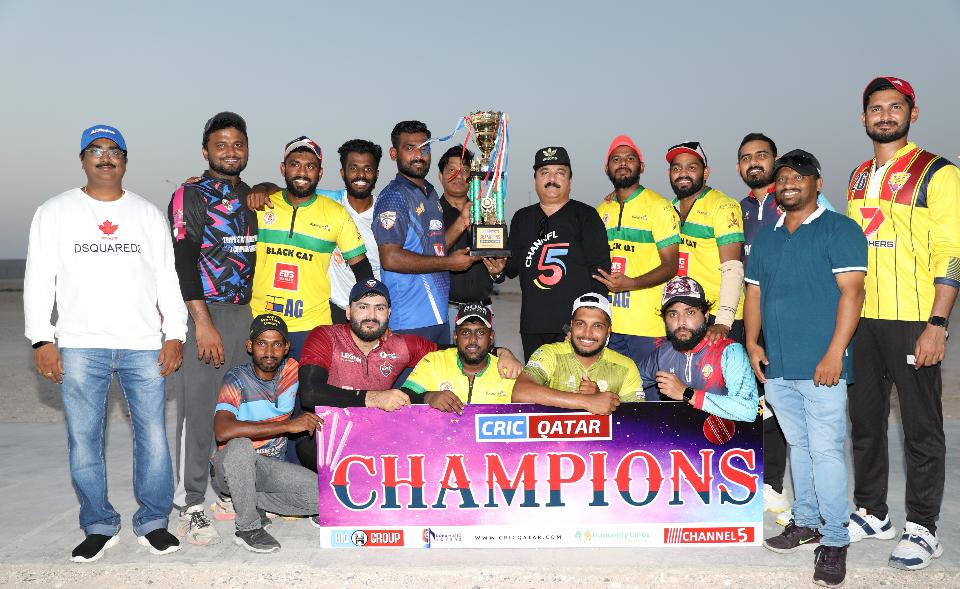 Triple Kings - Champions